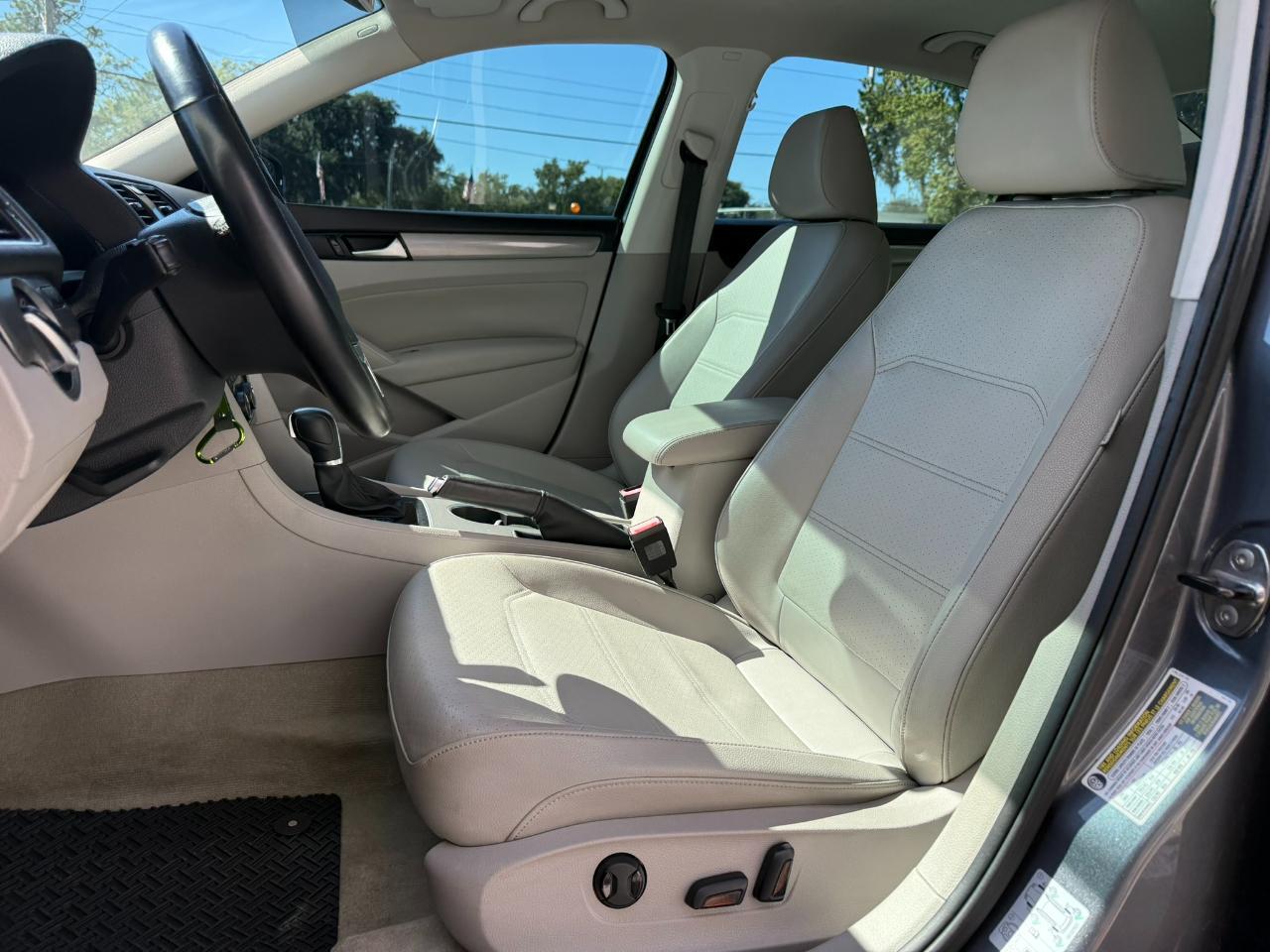 2014 Volkswagen Passat 4dr Sdn 2.0L Manual  TDI SE Jacksonville FL
