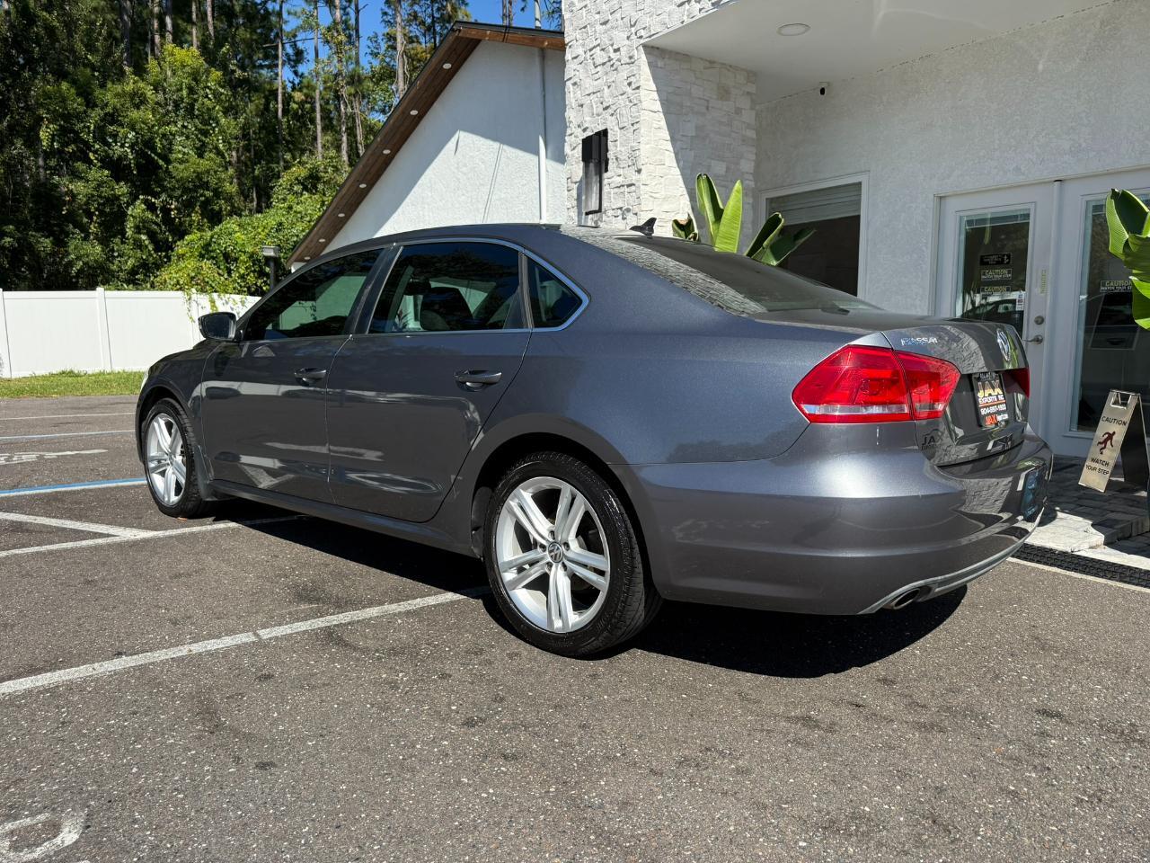 2014 Volkswagen Passat 4dr Sdn 2.0L Manual  TDI SE Jacksonville FL