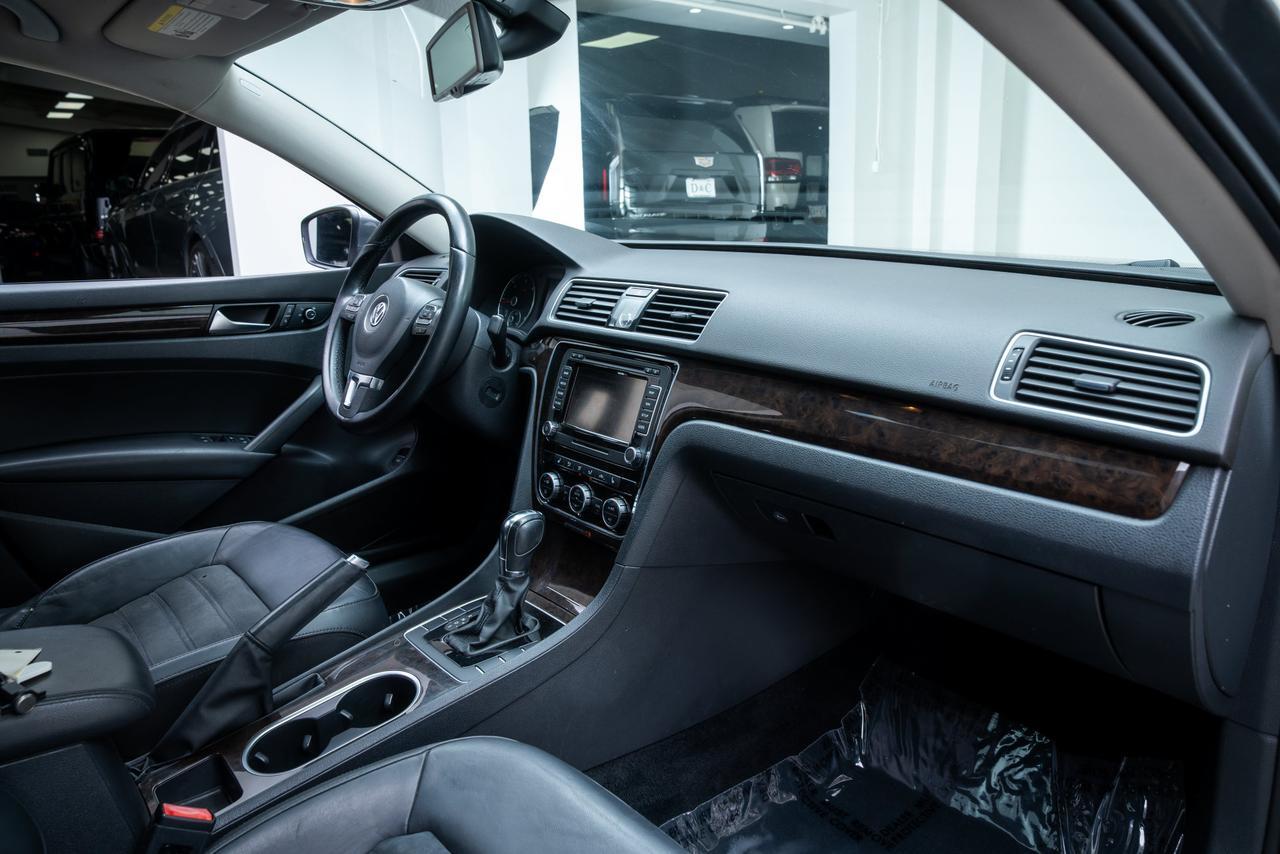 2014 Volkswagen Passat TDI SEL Premium Heated Seats / Backup Camera Portland OR