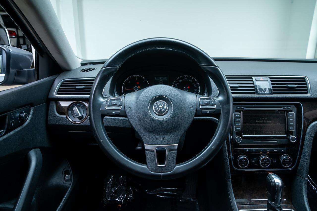 2014 Volkswagen Passat TDI SEL Premium Heated Seats / Backup Camera Portland OR