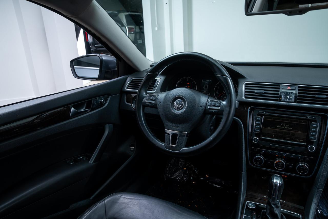 2014 Volkswagen Passat TDI SEL Premium Heated Seats / Backup Camera Portland OR