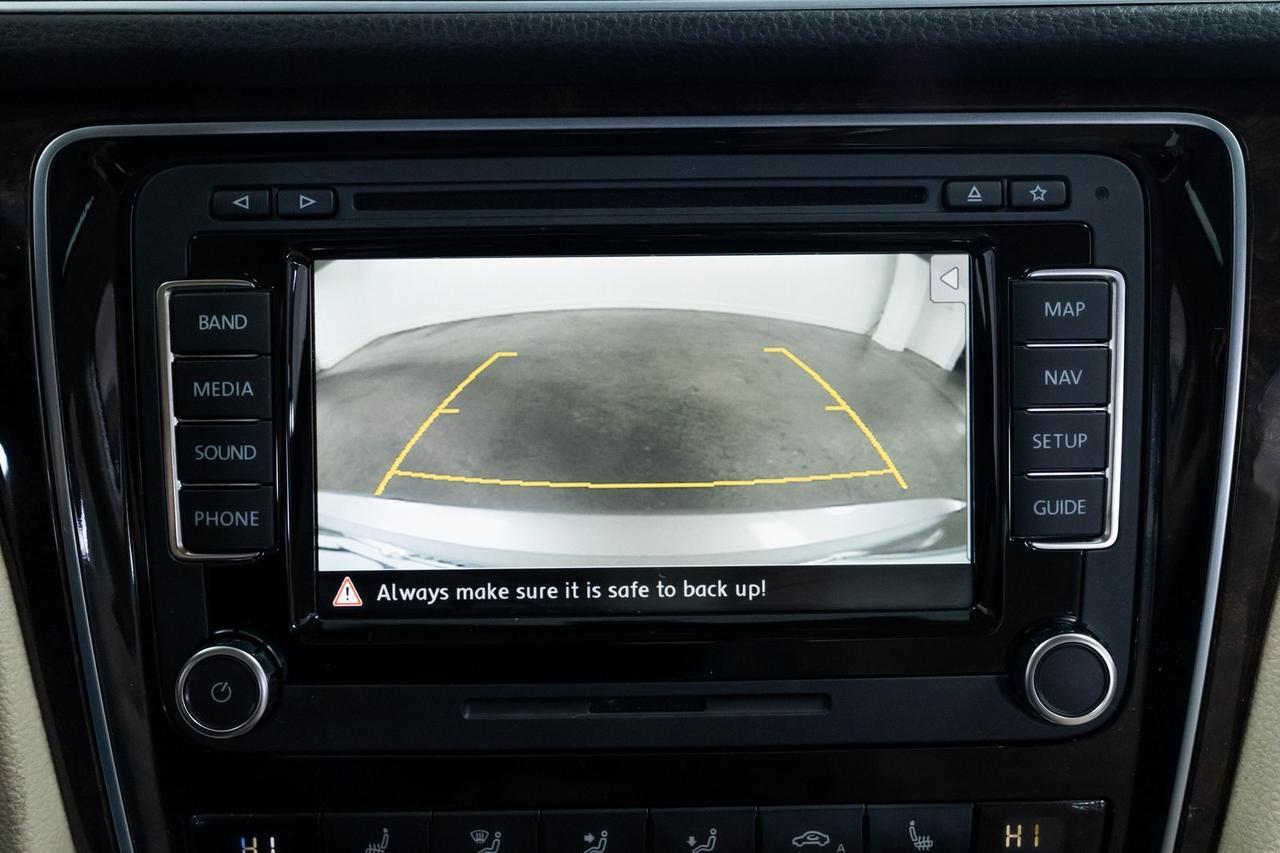 2014 Volkswagen Passat TDI SEL Premium Heated Seats Moonroof Back-Up Camera Portland OR