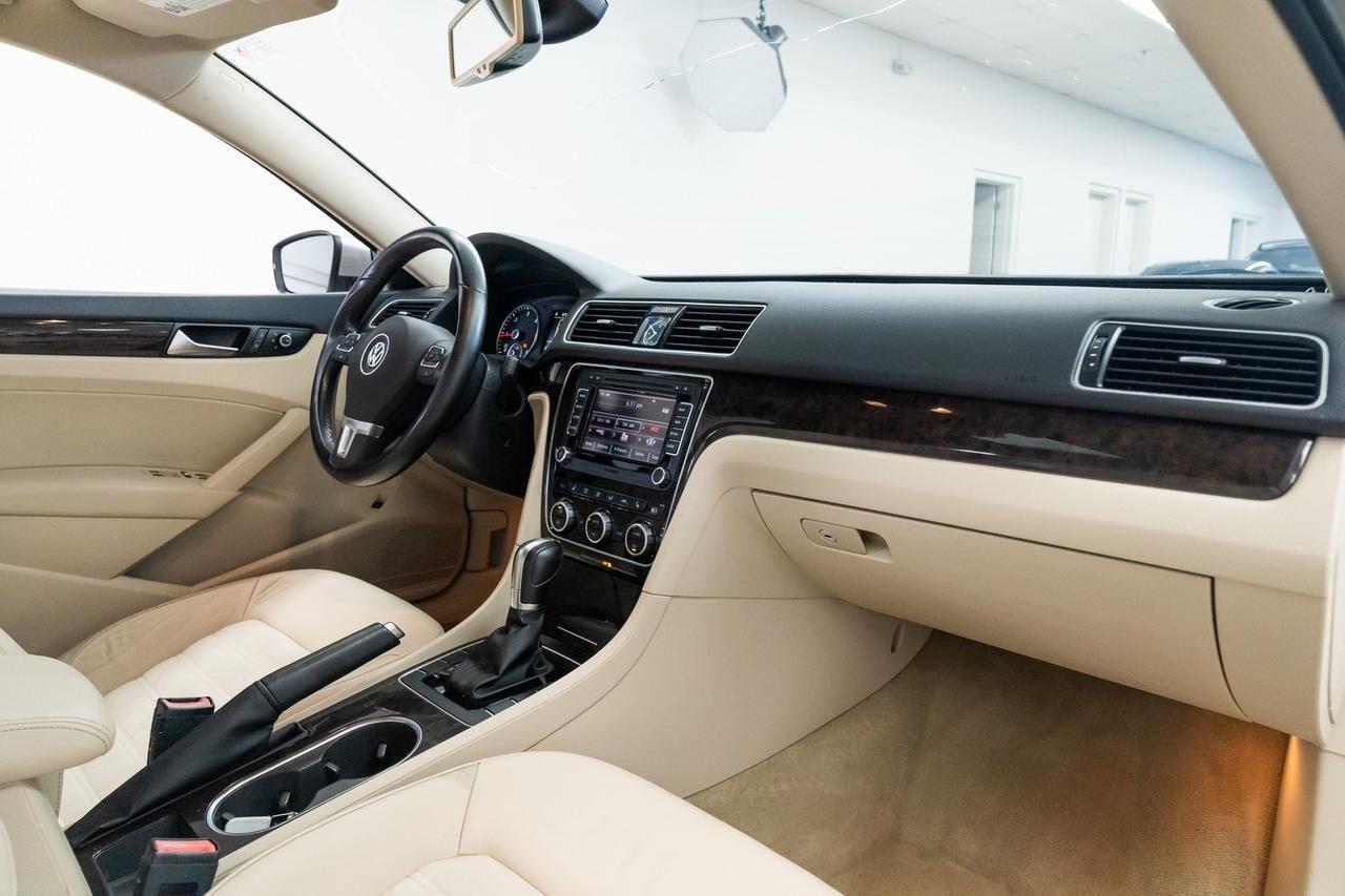 2014 Volkswagen Passat TDI SEL Premium Heated Seats Moonroof Back-Up Camera Portland OR