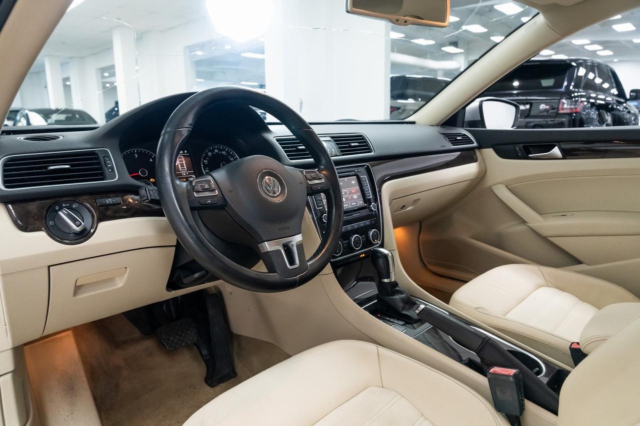 2014 Volkswagen Passat TDI SEL Premium Heated Seats Moonroof Back-Up Camera Portland OR