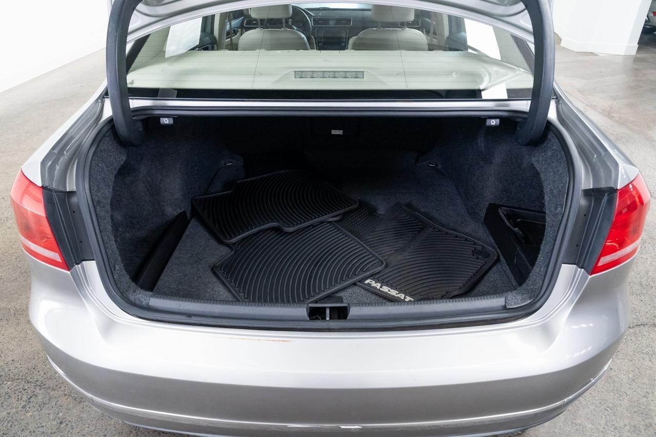 2014 Volkswagen Passat TDI SEL Premium Heated Seats Moonroof Back-Up Camera Portland OR