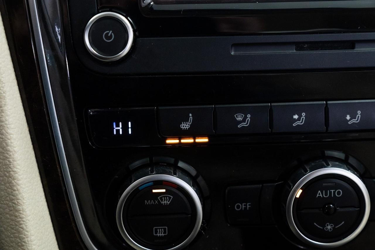 2014 Volkswagen Passat TDI SEL Premium Heated Seats Moonroof Back-Up Camera Portland OR