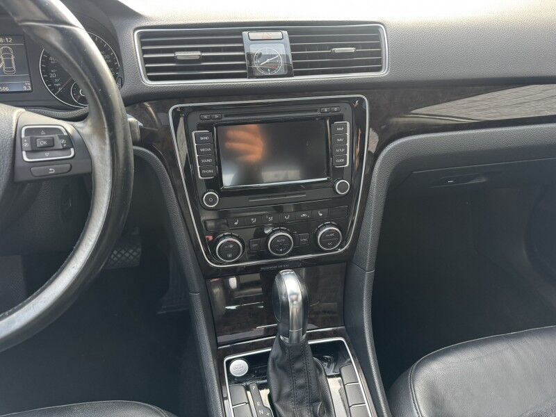 2014 Volkswagen Passat TDI SEL Premium Willow Grove PA 2014 Volkswagen Passat TDI SEL Premium Willow Grove PA