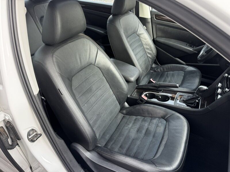 2014 Volkswagen Passat TDI SEL Premium Willow Grove PA 2014 Volkswagen Passat TDI SEL Premium Willow Grove PA