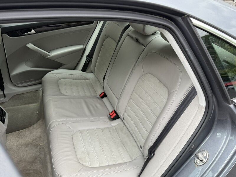 2014 Volkswagen Passat TDI SEL Premium Willow Grove PA