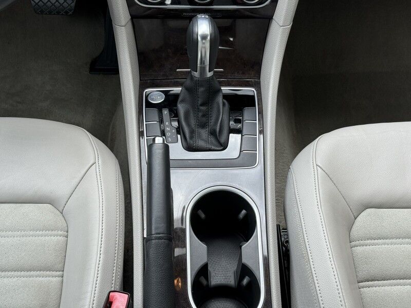 2014 Volkswagen Passat TDI SEL Premium Willow Grove PA