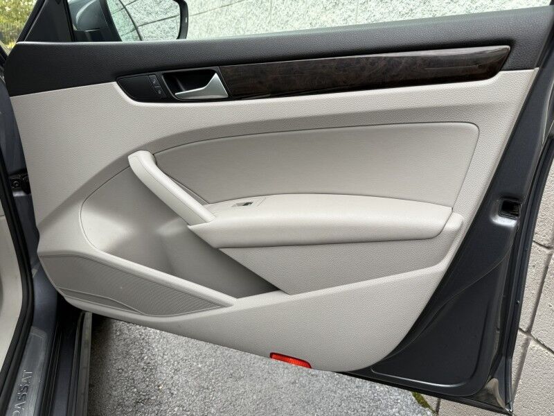 2014 Volkswagen Passat TDI SEL Premium Willow Grove PA