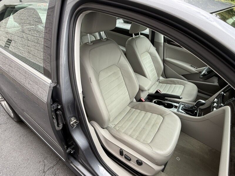 2014 Volkswagen Passat TDI SEL Premium Willow Grove PA