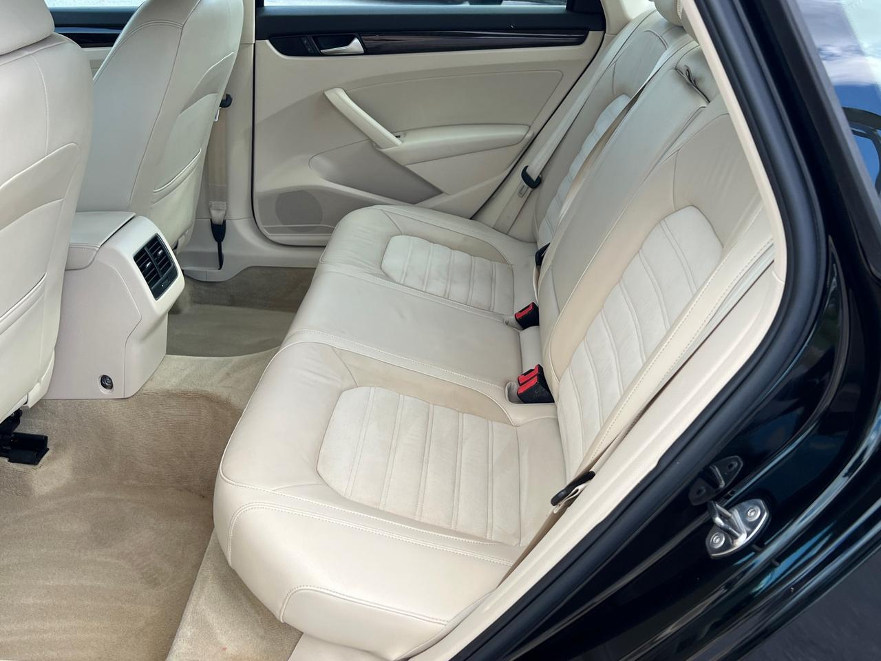 2014 Volkswagen Passat TDI SEL Premium Hagerstown MD
