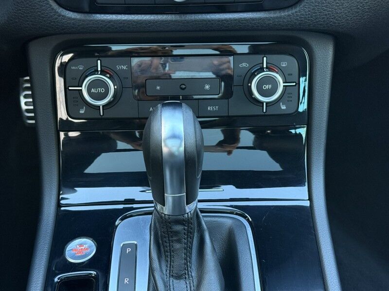 2014 Volkswagen Touareg Lux Willow Grove PA 2014 Volkswagen Touareg Lux Willow Grove PA