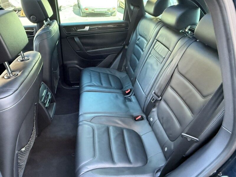 2014 Volkswagen Touareg Lux Willow Grove PA 2014 Volkswagen Touareg Lux Willow Grove PA