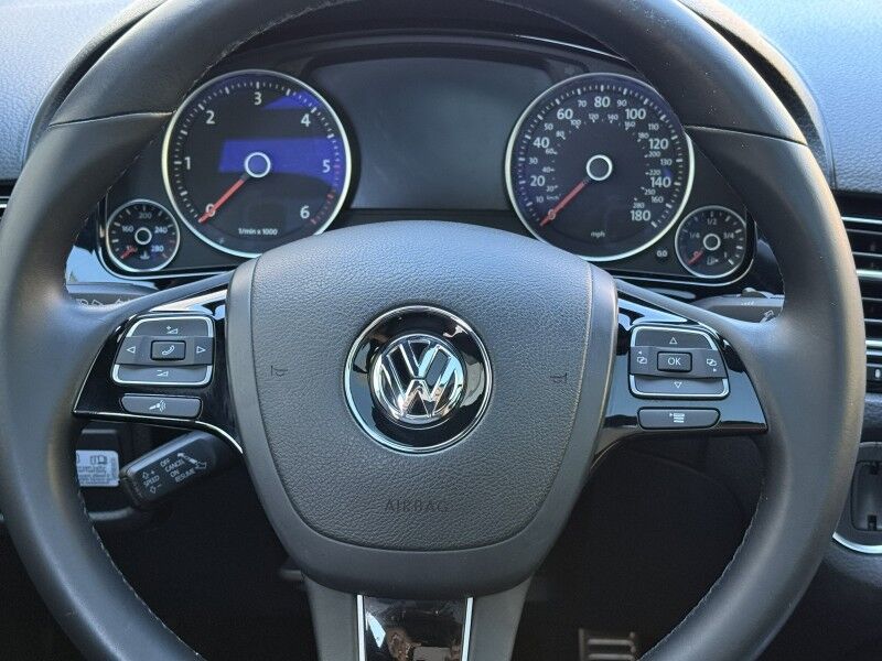 2014 Volkswagen Touareg Lux Willow Grove PA 2014 Volkswagen Touareg Lux Willow Grove PA