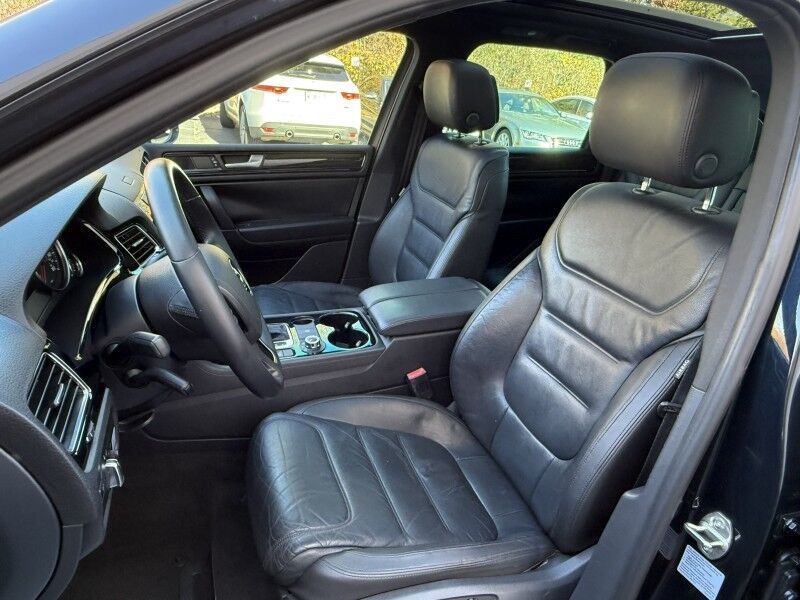 2014 Volkswagen Touareg Lux Willow Grove PA 2014 Volkswagen Touareg Lux Willow Grove PA