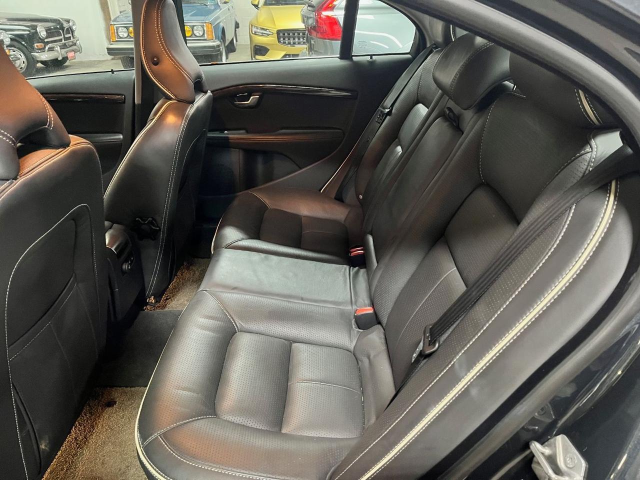 2014 Volvo S80 T6 AWD Inscription Platinum w/Volvo Premium Sound, Adaptive Cruise, Xenon Lights, Heated & Cooled Se Portland OR