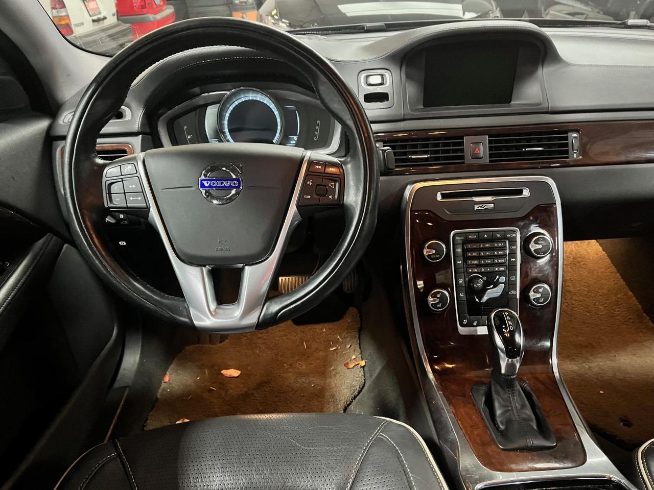 2014 Volvo S80 T6 AWD Inscription Platinum w/Volvo Premium Sound, Adaptive Cruise, Xenon Lights, Heated & Cooled Se Portland OR