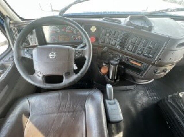 2014 Volvo VNL Sleeper Cab Truck Mechanic Special, Sold AS IS Miami FL