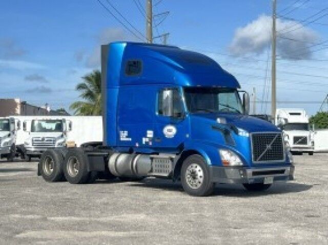 2014 Volvo VNL Sleeper Cab Truck Mechanic Special, Sold AS IS