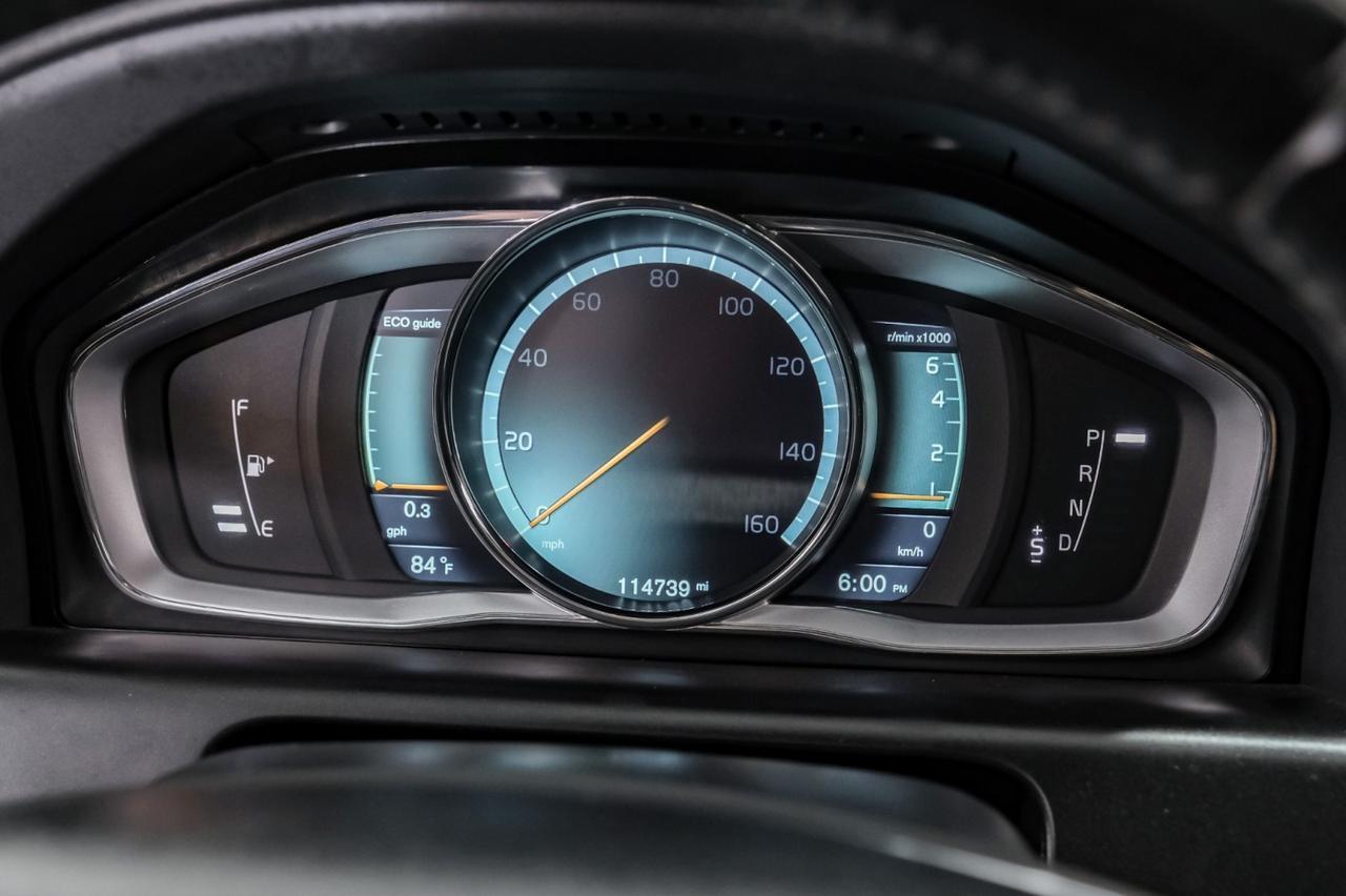 2014 Volvo XC60 3.2 PREMIER BLIND SPOT INFO LANE CHANGE ASSIST PANORMA LEATHER SEATS PUSH BUTTON START Carrollton TX