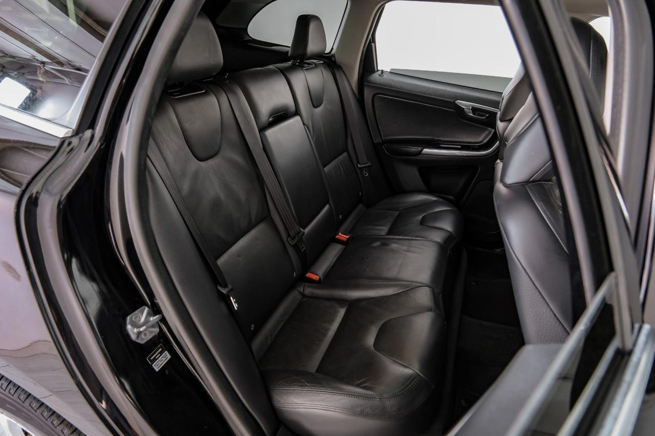 2014 Volvo XC60 3.2 PREMIER BLIND SPOT INFO LANE CHANGE ASSIST PANORMA LEATHER SEATS PUSH BUTTON START Carrollton TX