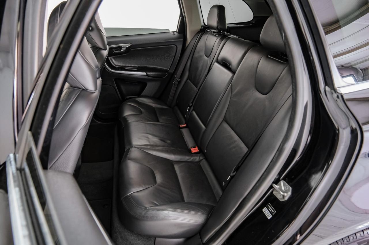 2014 Volvo XC60 3.2 PREMIER BLIND SPOT INFO LANE CHANGE ASSIST PANORMA LEATHER SEATS PUSH BUTTON START Carrollton TX