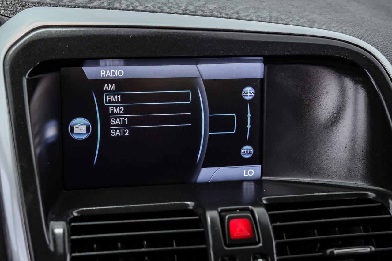 2014 Volvo XC60 3.2 PREMIER BLIND SPOT INFO LANE CHANGE ASSIST PANORMA LEATHER SEATS PUSH BUTTON START Carrollton TX