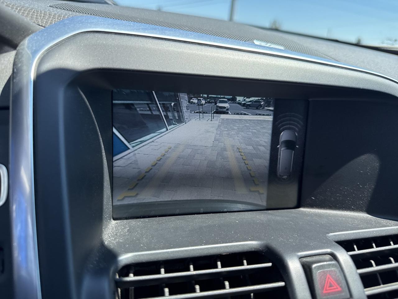 2014 Volvo XC60 3.2 Platinum Bend OR