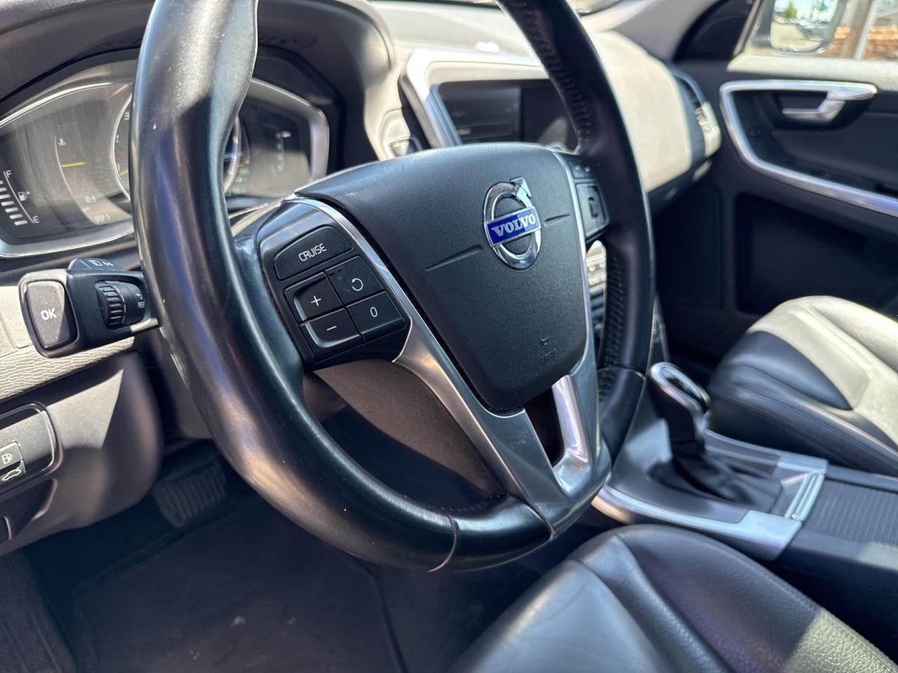 2014 Volvo XC60 3.2 Platinum Bend OR