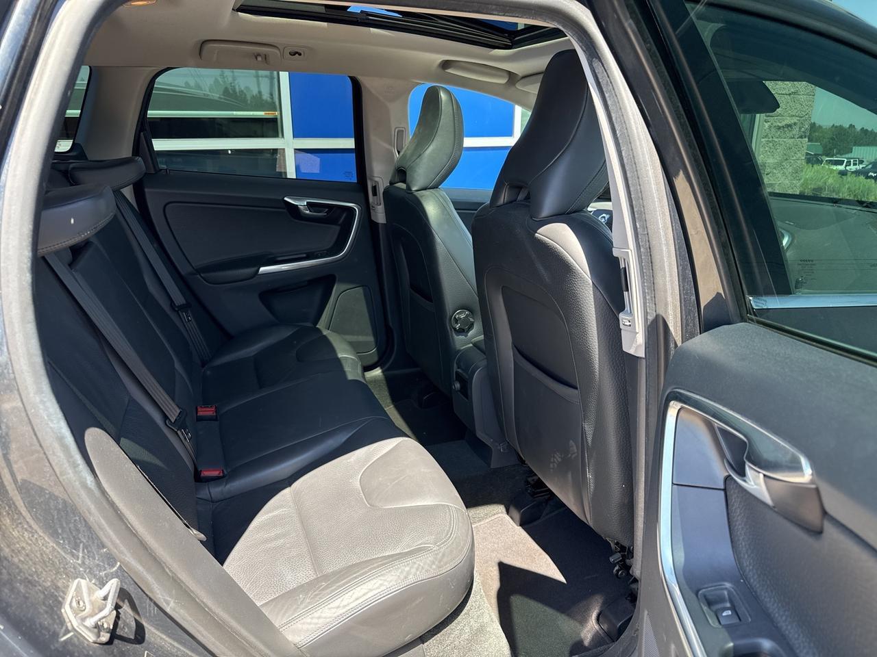 2014 Volvo XC60 3.2 Platinum Bend OR