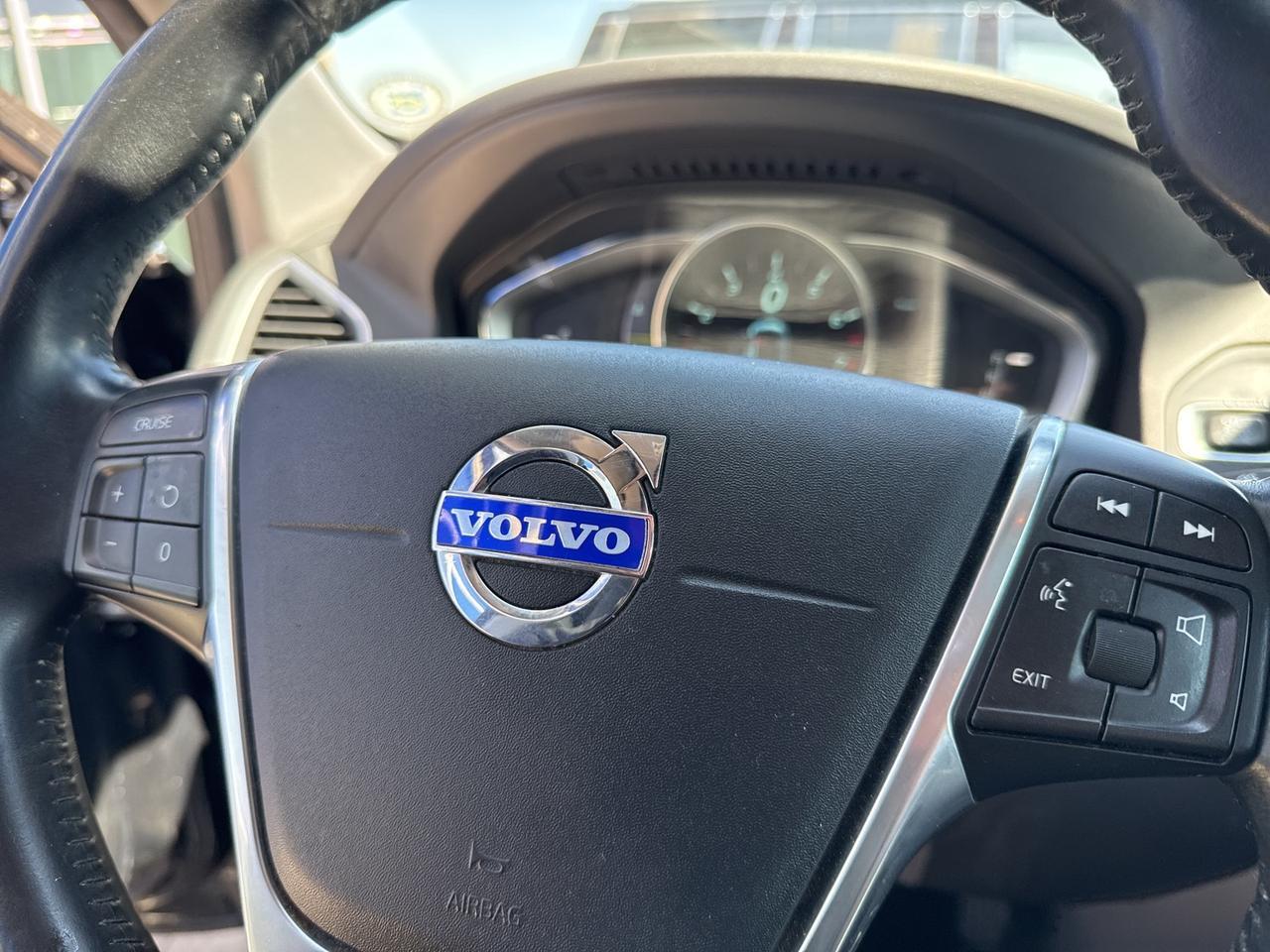 2014 Volvo XC60 3.2 Platinum Bend OR
