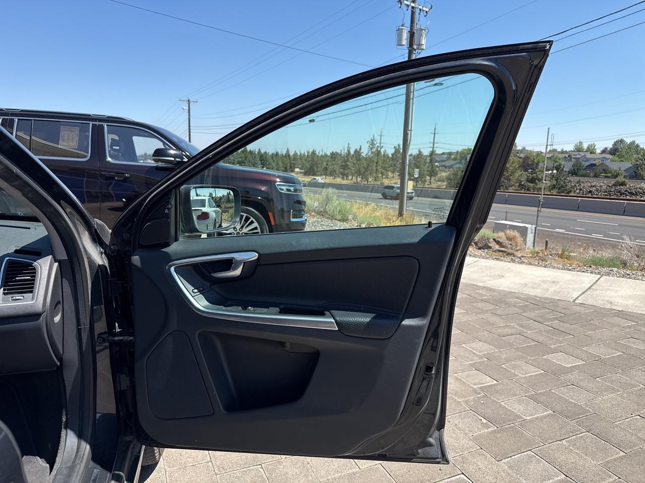 2014 Volvo XC60 3.2 Platinum Bend OR