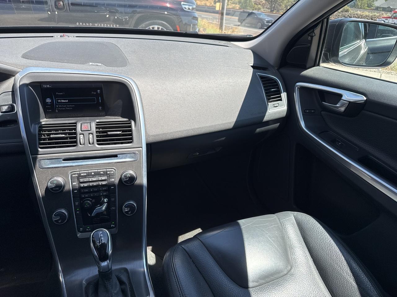2014 Volvo XC60 3.2 Platinum Bend OR
