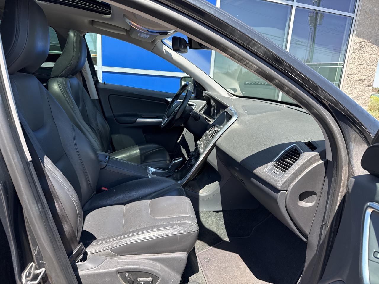 2014 Volvo XC60 3.2 Platinum Bend OR
