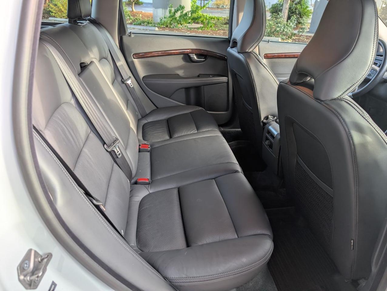 2014 Volvo XC70 T6 AWD Premier Plus w/High Performance Audio, Blind Spot Information, Moon Roof & Heated Leather Sea Portland OR