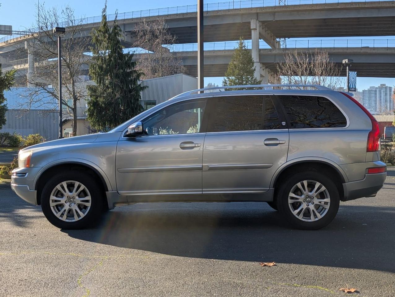 2014 Volvo XC90 3.2 AWD | High Performance Audio, Heated Leather Seats, Third Row & Moon Roof Portland OR