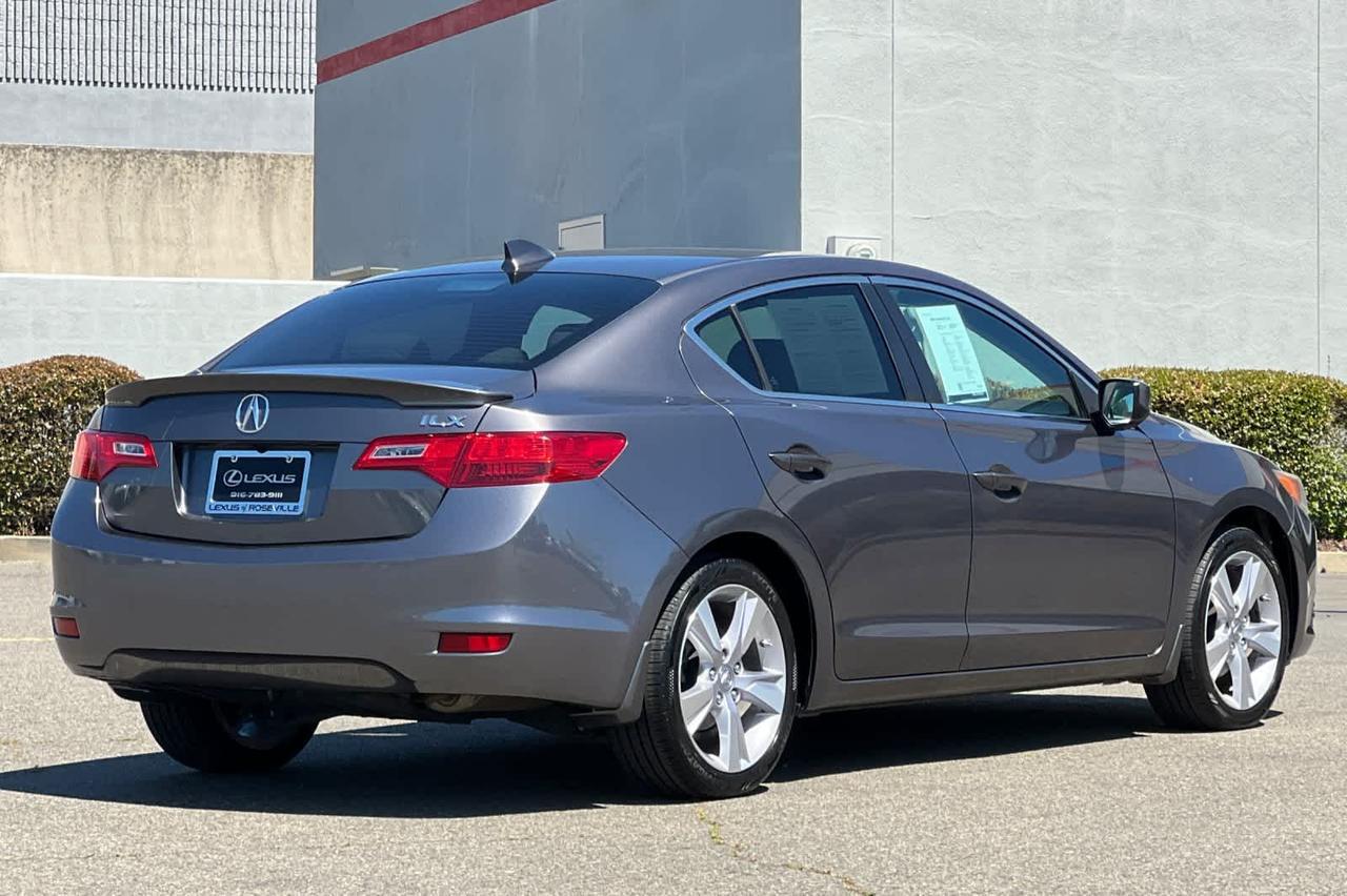 2015 Acura ILX Tech Pkg