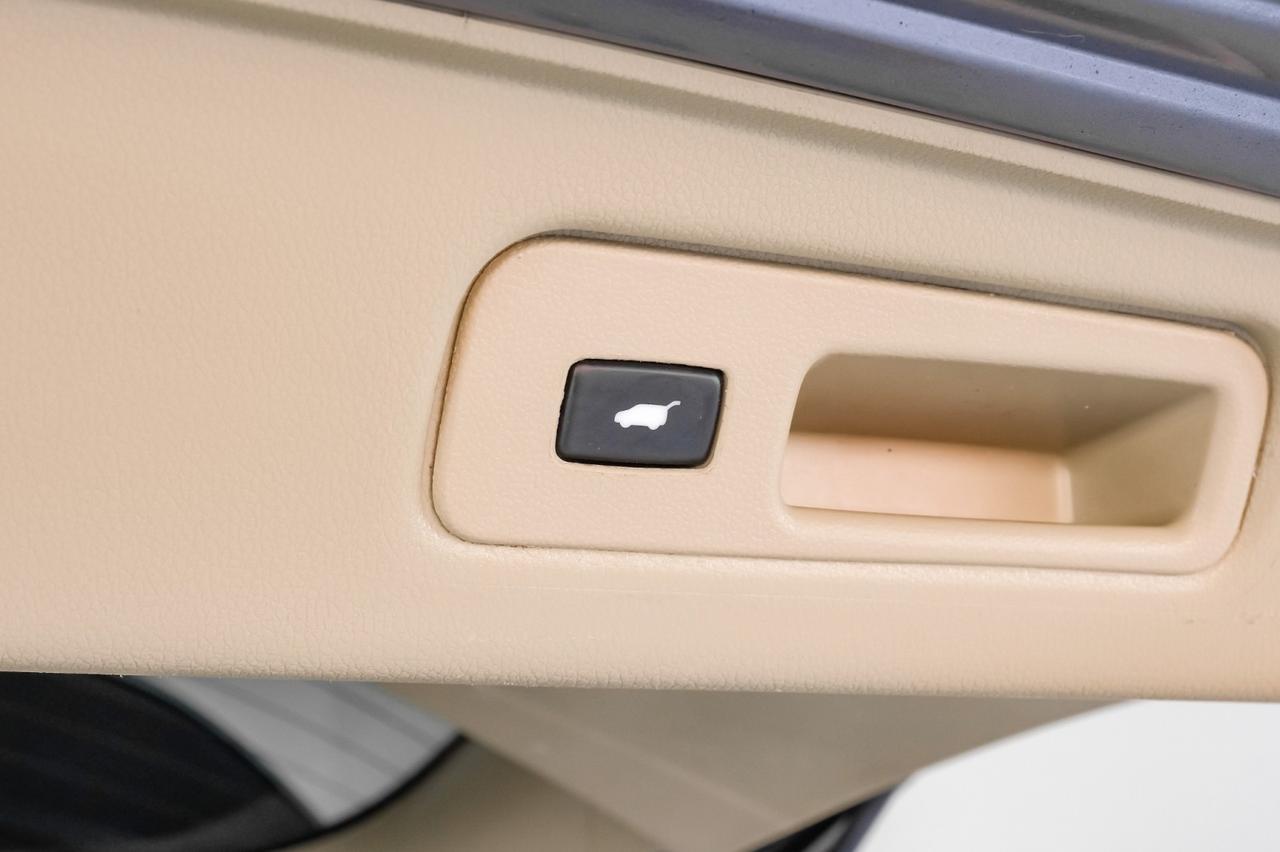 2015 Acura RDX TECH PKG NAVIGATION SUNROOF LEATHER HEATED SEATS REAR CAMERA KEYLESS STRAT BLUETOOTH Carrollton TX