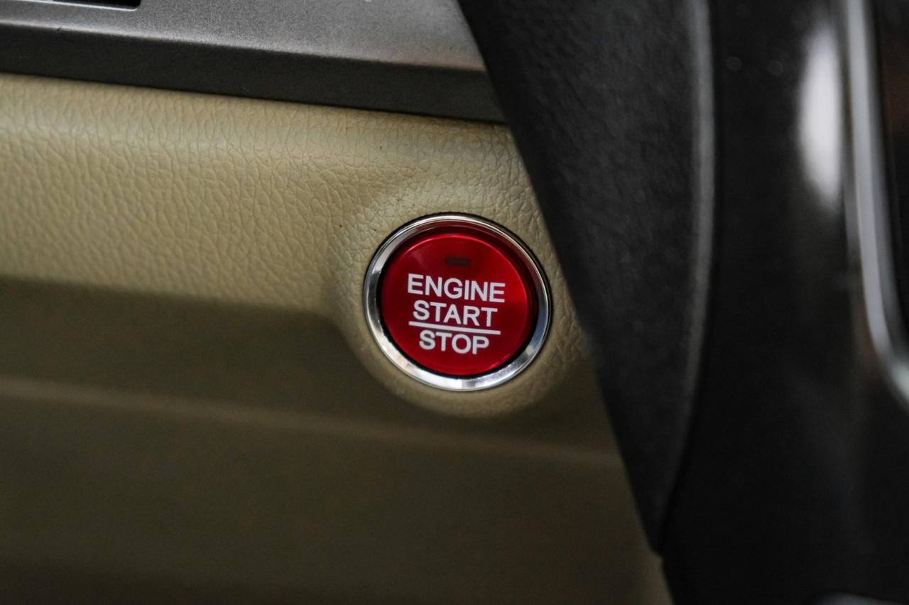 2015 Acura RDX TECH PKG NAVIGATION SUNROOF LEATHER HEATED SEATS REAR CAMERA KEYLESS STRAT BLUETOOTH Carrollton TX