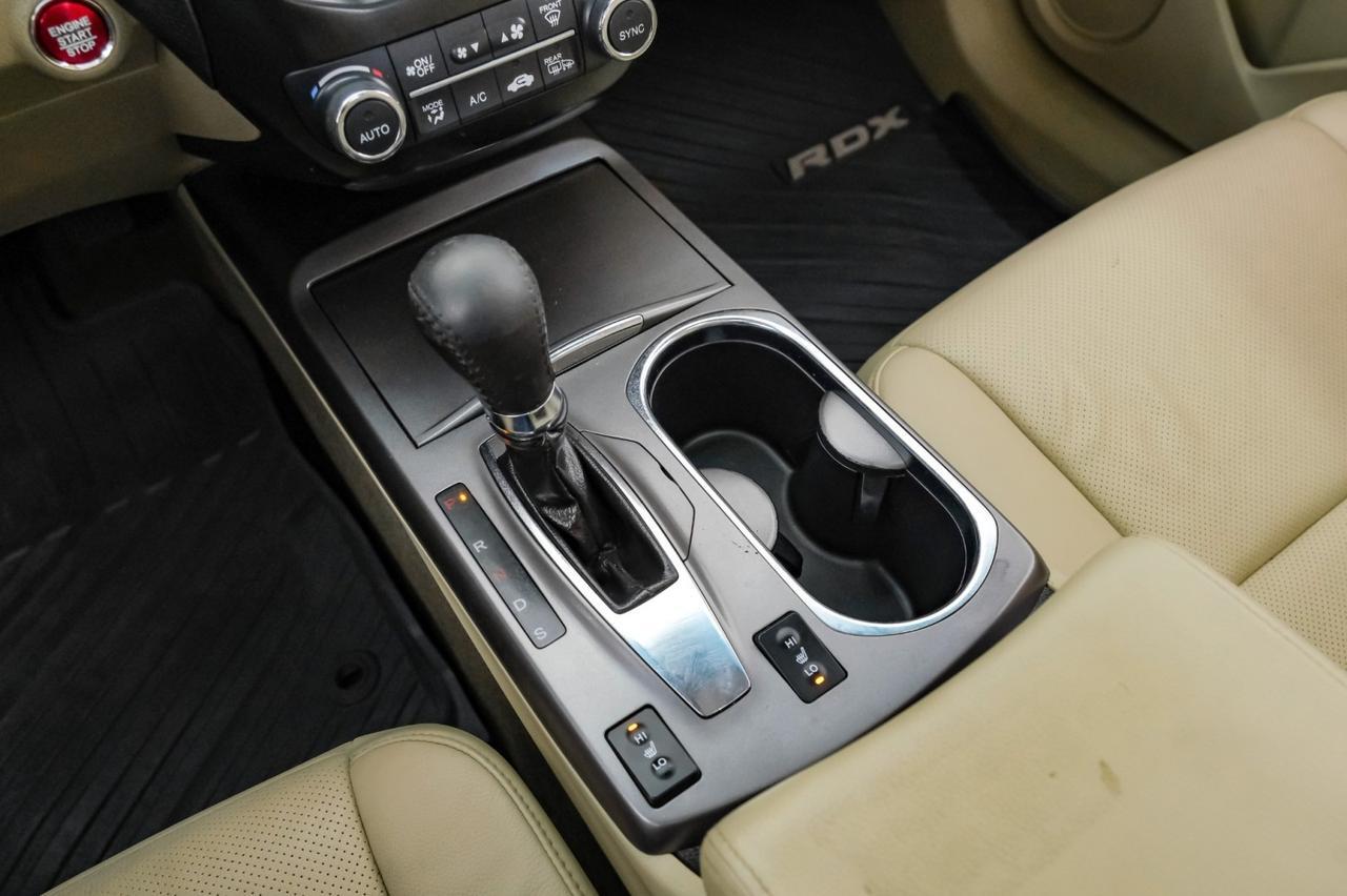 2015 Acura RDX TECH PKG NAVIGATION SUNROOF LEATHER HEATED SEATS REAR CAMERA KEYLESS STRAT BLUETOOTH Carrollton TX