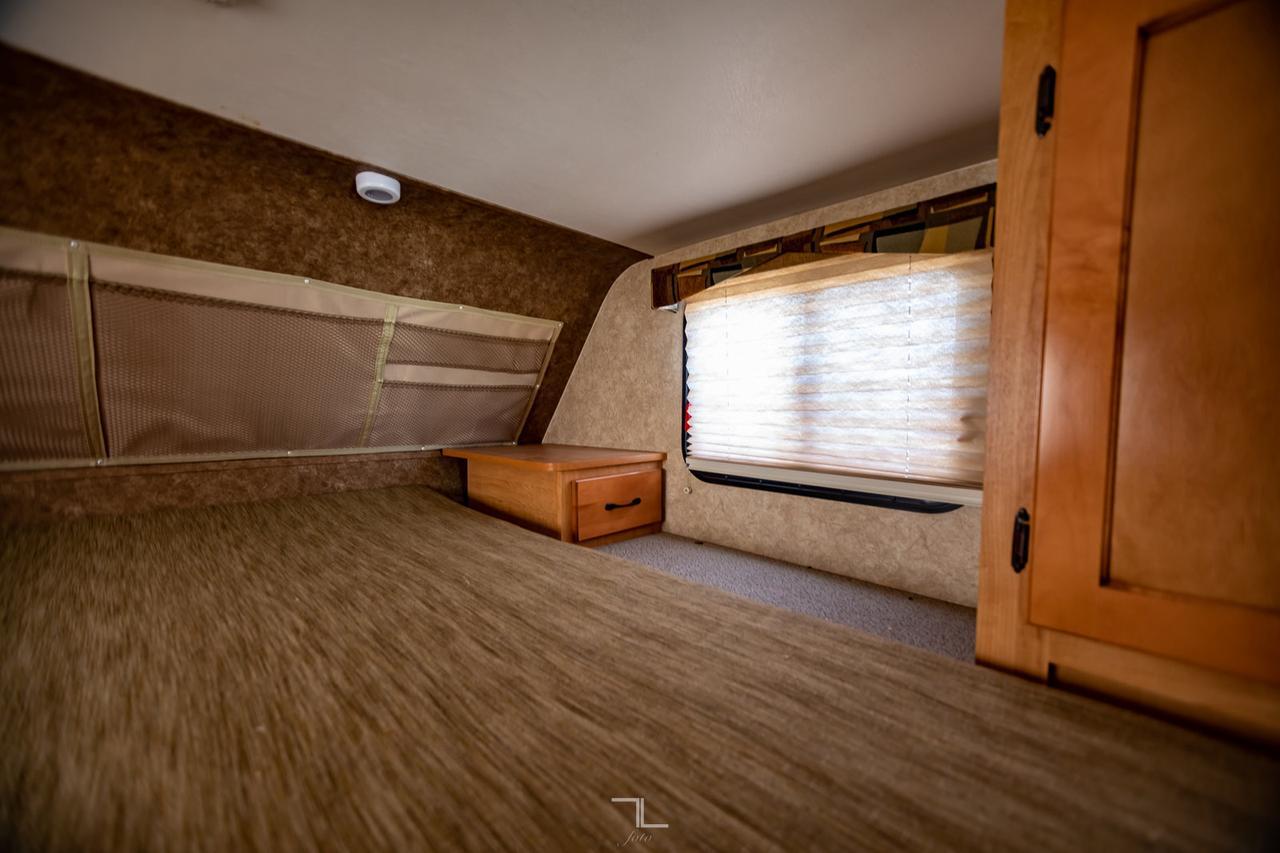 2015 Adventurer 80RB Truck Camper Red Deer AB