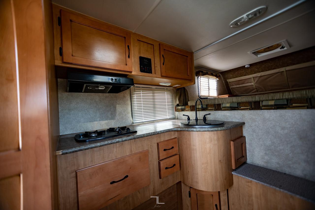 2015 Adventurer 80RB Truck Camper Red Deer AB