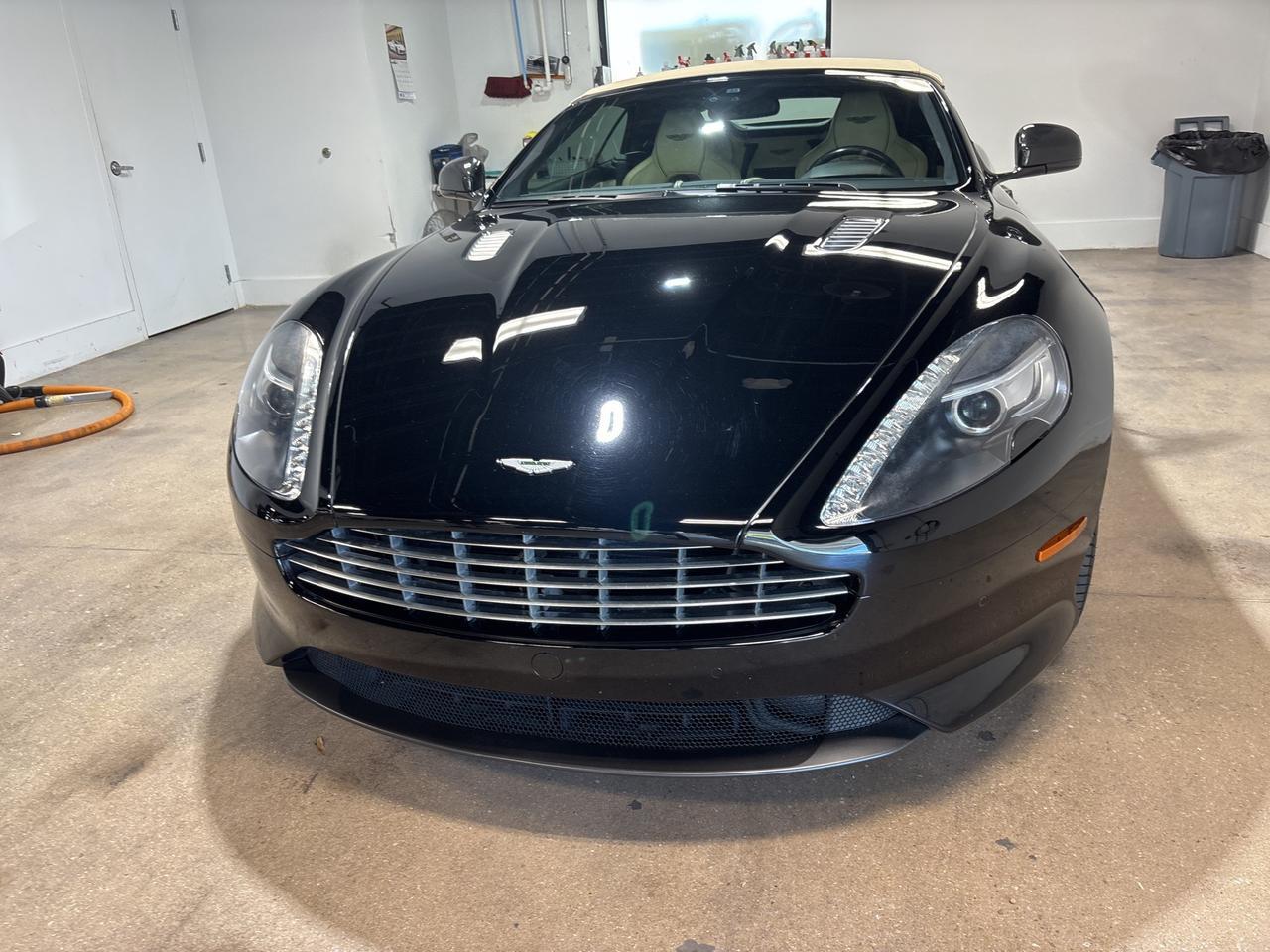 2015 Aston Martin DB9 Volante