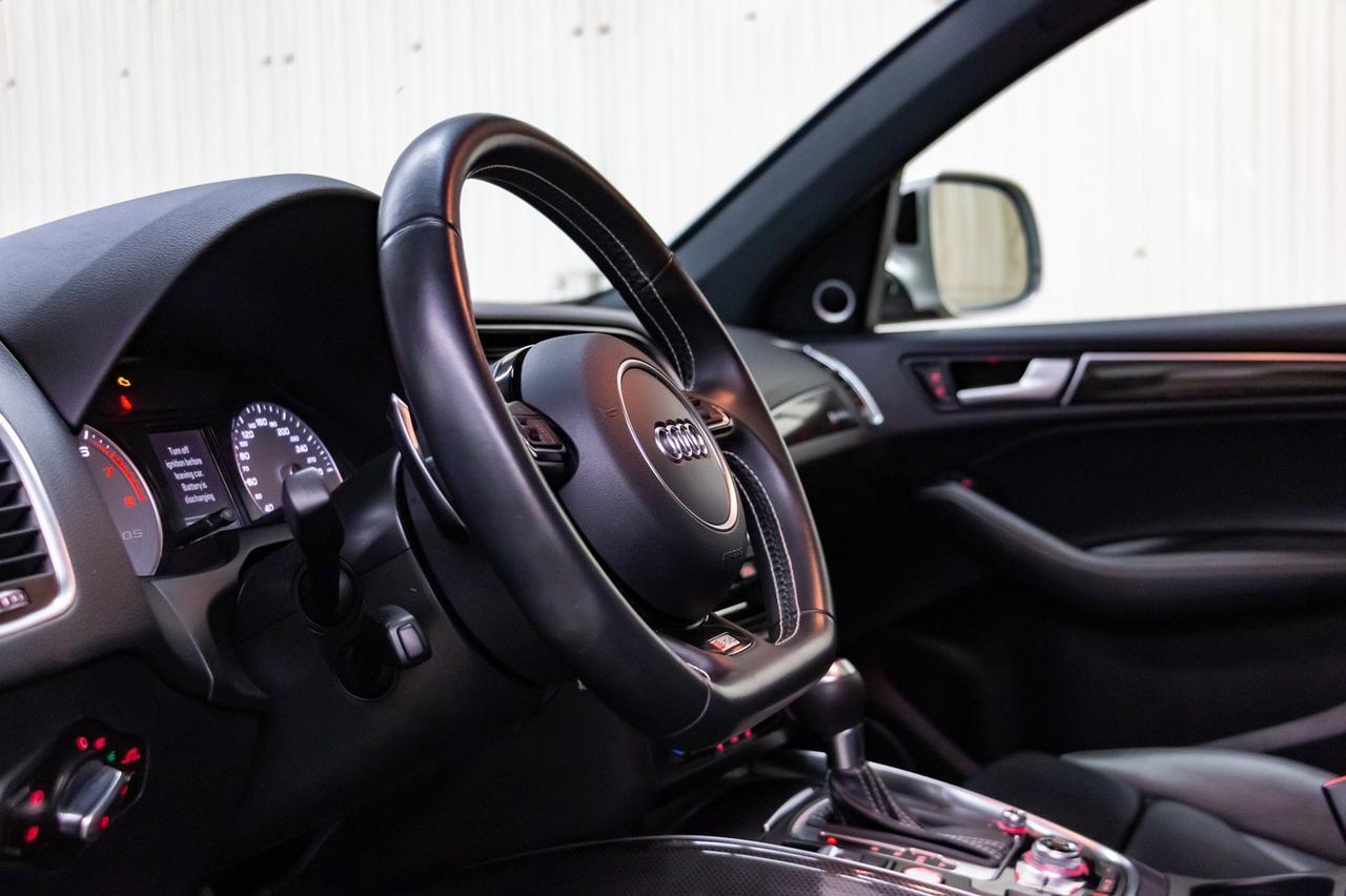 2015 Audi SQ5 Quattro Technik Leather Roof Nav BCam Red Deer AB