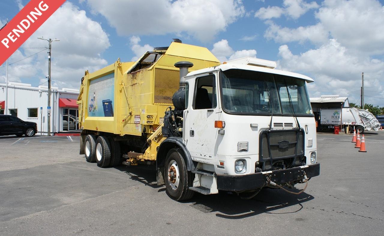 2015 Autocar ACX64 28 Yard Heil Side Loader Garbage Truck