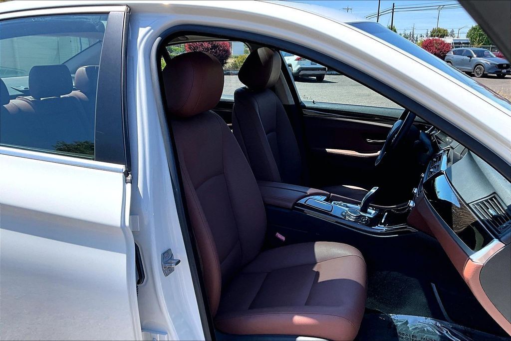 2015 BMW 5 Series 528i OR
