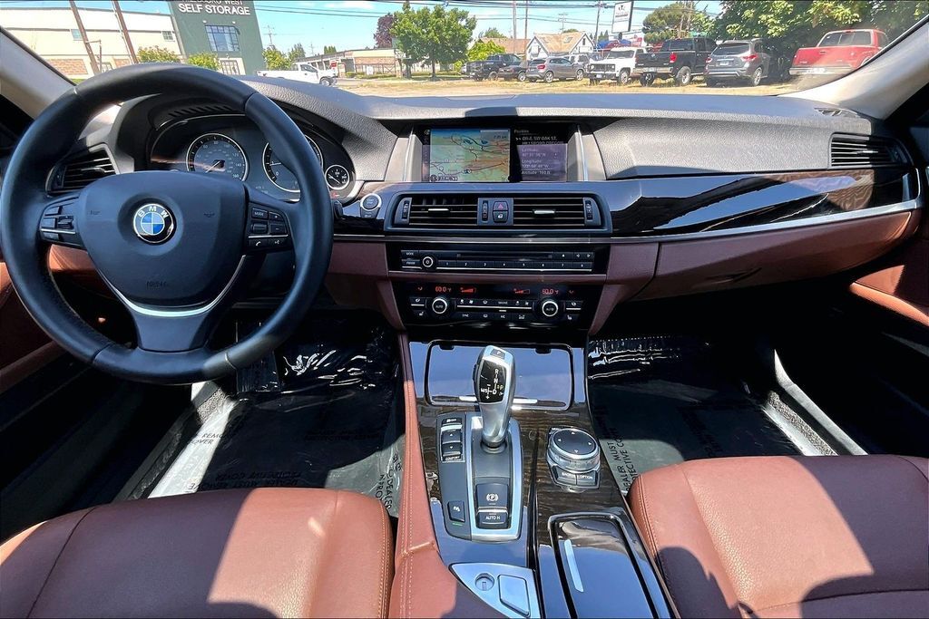 2015 BMW 5 Series 528i OR