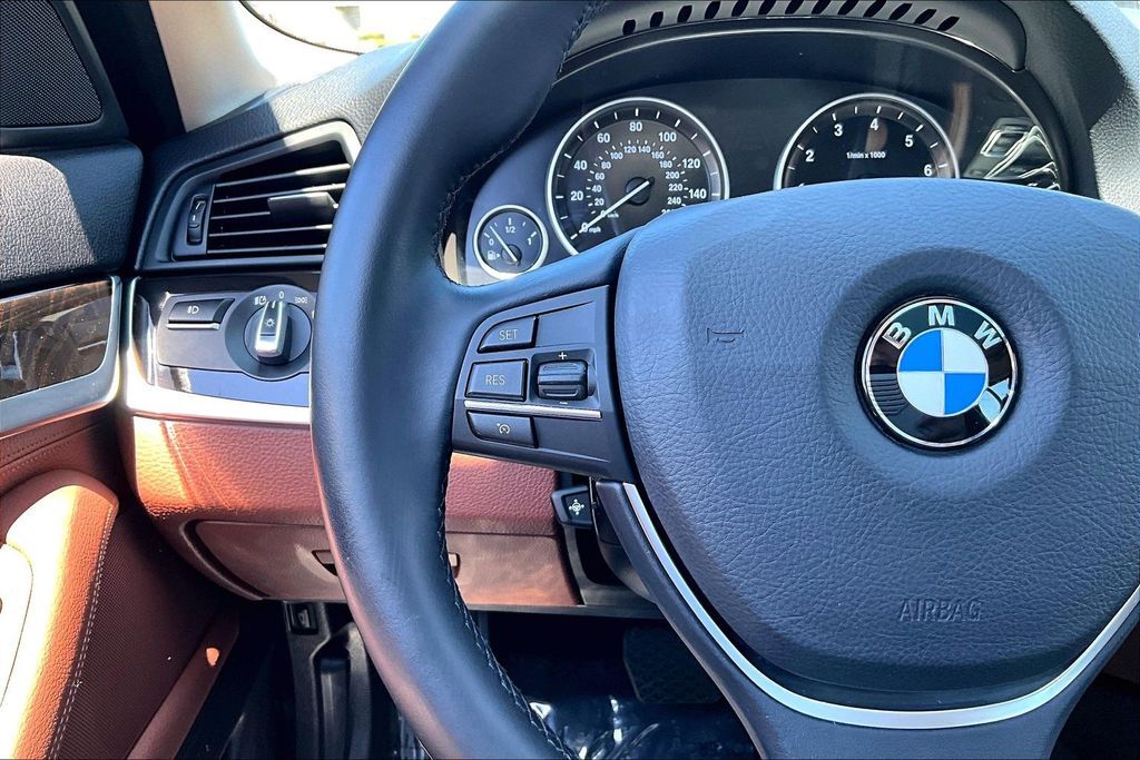 2015 BMW 5 Series 528i OR